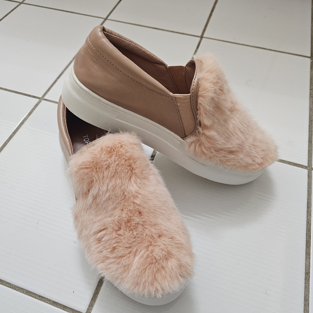 Topshop Faux Fur Slip on platform sedge sneaker, Sz US 8, Pink NWOT